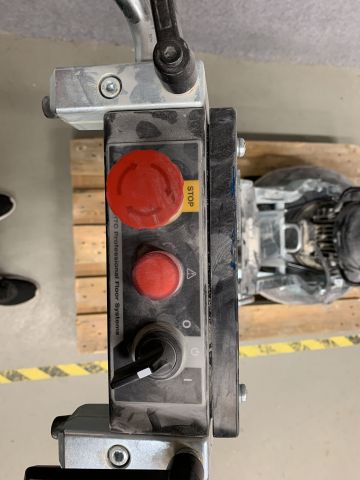 747439-8 HTC 510 Floor Grinder