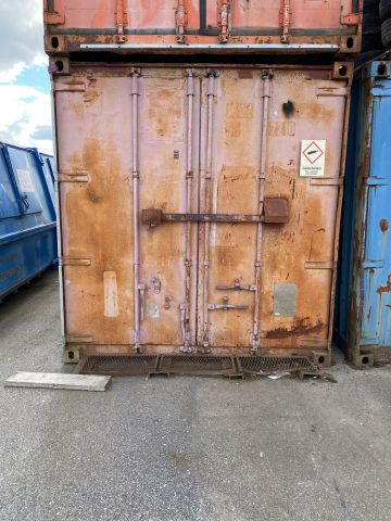 745636-2 Container 20 feet - 2.59x2.44x605 m -Damaged