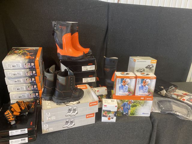 789209-2 New STIHL Chopper Clothes Boots. boots