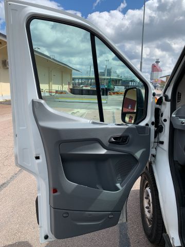 780952-25 Ford Transit 350 2.2 TDCi volume cabinet -2014 (155hp, 257179km)