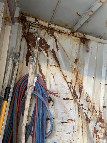 745636-7 Container 20 feet - 2.59x2.44x605 m -Damaged