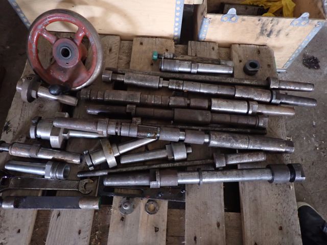 792345-8 Cutter J.Volman with many accessories