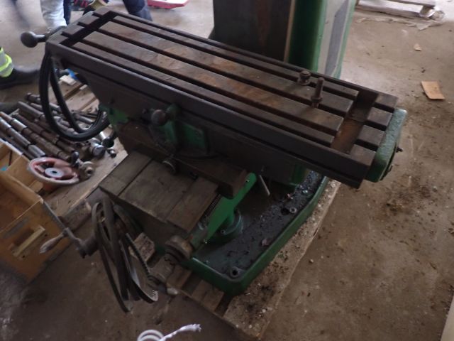 792345-5 Cutter J.Volman with many accessories