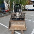 747460-8 BobCat S130 -04 incl. Pit bucket, pallet forks, planer bucket
