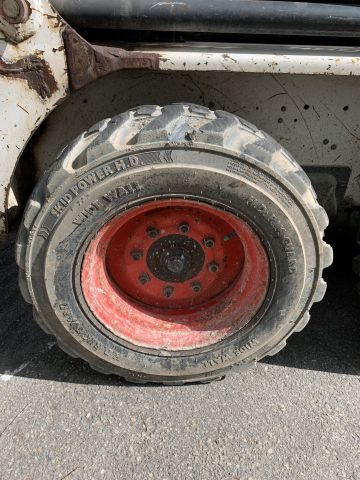 747460-17 BobCat S130 -04 incl. Pit bucket, pallet forks, planer bucket