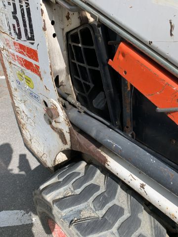 747460-18 BobCat S130 -04 incl. Pit bucket, pallet forks, planer bucket