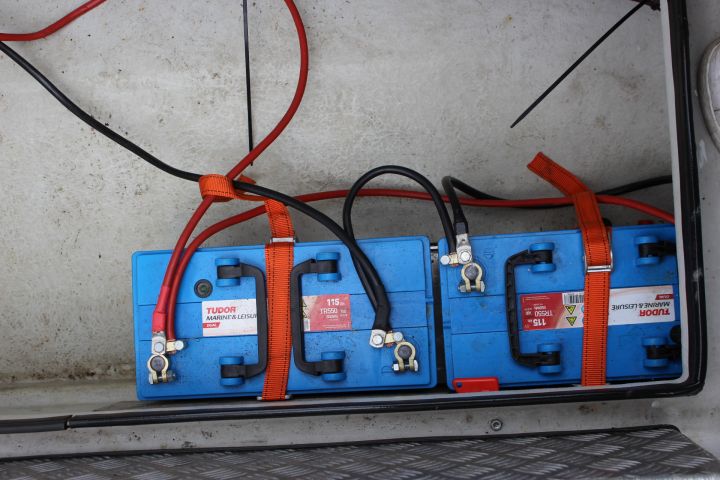 763767-10 Baltic 800 work boat with Vattenjet, Mercruiser 7.3L diesel V8, Garmin 12 "plotter