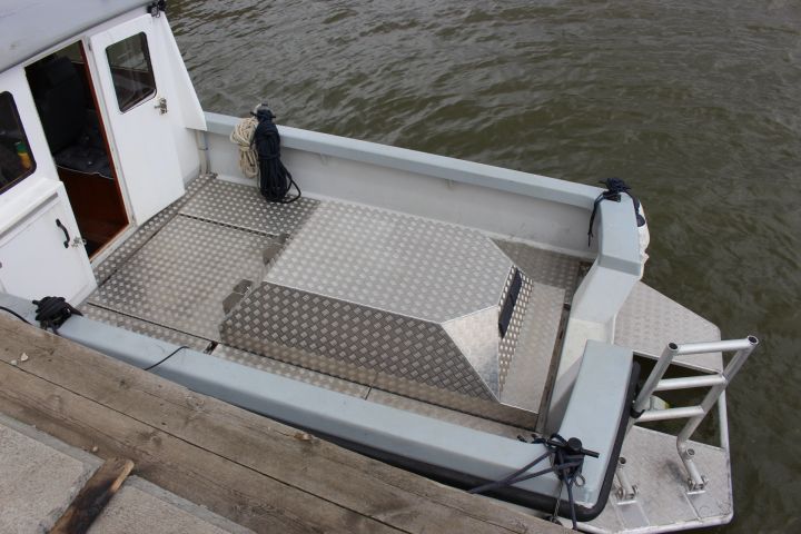 763767-5 Baltic 800 work boat with Vattenjet, Mercruiser 7.3L diesel V8, Garmin 12 "plotter