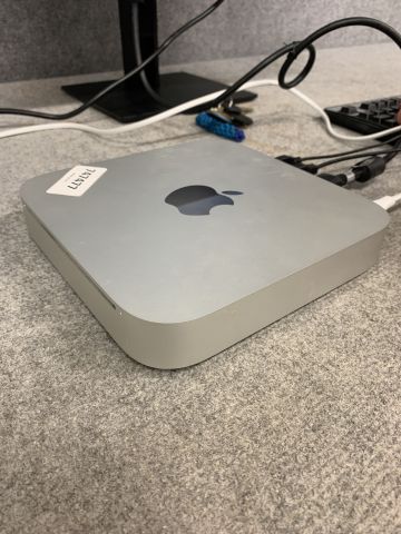 747477-2 Mac Mini 2.4 GHz Intel Core 2 Duo Mid 2010