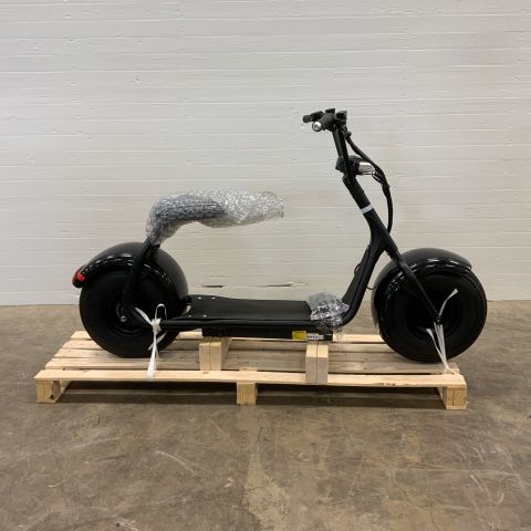 796967-2 Electric scooter Freev EVR 900 - Black (Note)