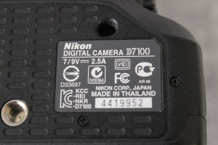 746427-13 System Camera - Nikon - D7100
