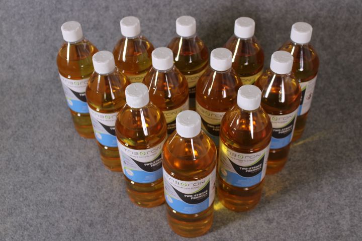 797440-2 Tvåtakts-olja - 1L x 12st - Triboron Two-stroke formula injection