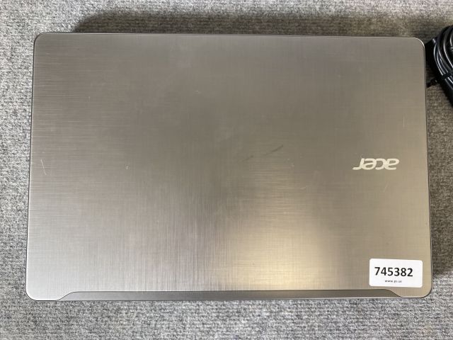 745382-2 Laptop - Acer Aspire F5-522 - 2017