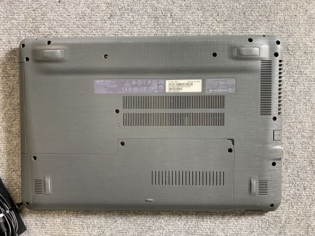 745382-3 Laptop - Acer Aspire F5-522 - 2017