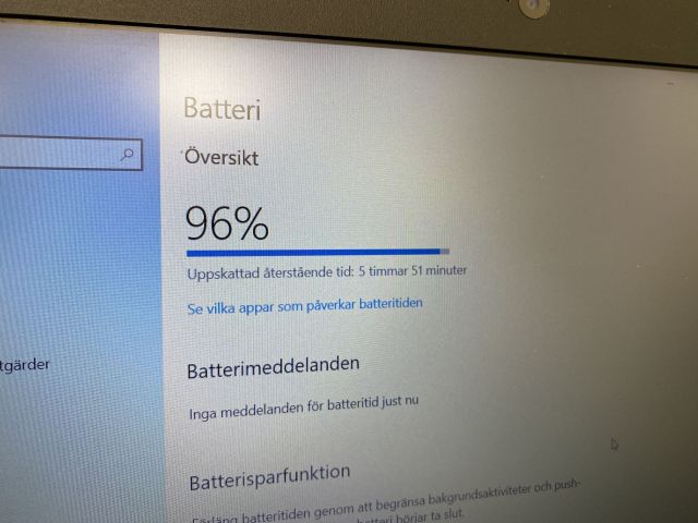 745382-16 Laptop - Acer Aspire F5-522 - 2017