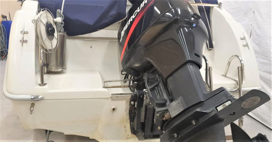 797800-17 Aquamar Bahia 2007 with Mercury 125 hp 2 stroke 2001 + boat trailer Thule 1300kg