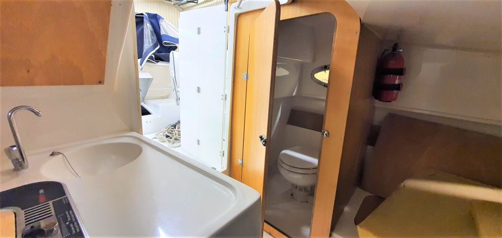 797800-24 Aquamar Bahia 2007 with Mercury 125 hp 2 stroke 2001 + boat trailer Thule 1300kg