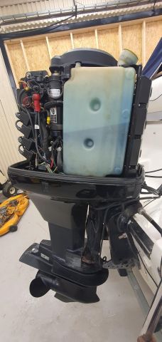 797800-34 Aquamar Bahia 2007 with Mercury 125 hp 2 stroke 2001 + boat trailer Thule 1300kg