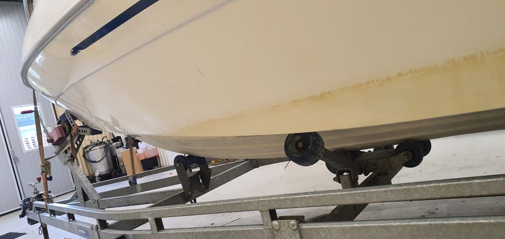 797800-49 Aquamar Bahia 2007 with Mercury 125 hp 2 stroke 2001 + boat trailer Thule 1300kg