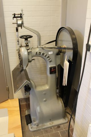 624452-3 Older stapler Agrafix BX