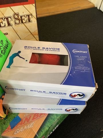 796685-6 Sports and toys