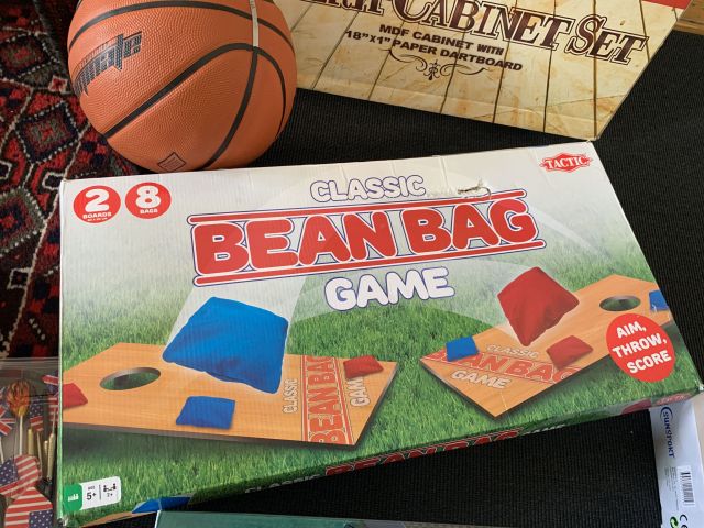 796685-11 Sports and toys