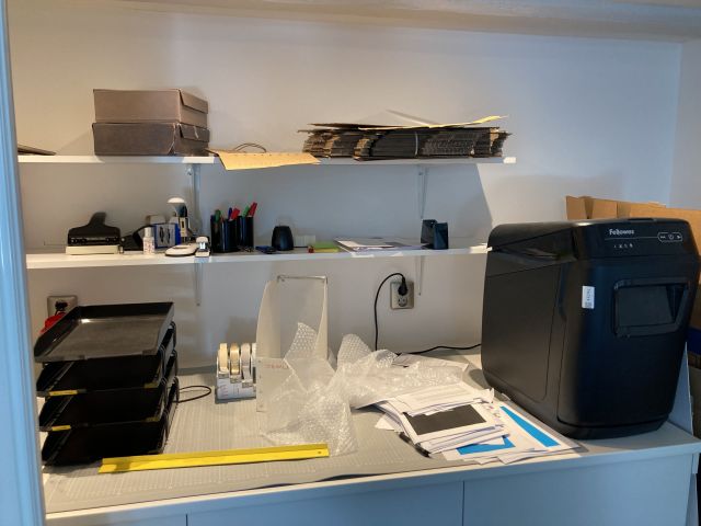 796719-5 Document shredder Fellows as well as tools and office supplies