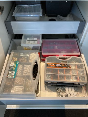 796719-9 Document shredder Fellows as well as tools and office supplies