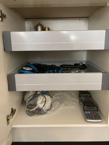 796719-13 Document shredder Fellows as well as tools and office supplies