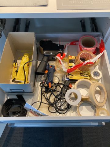 796719-16 Document shredder Fellows as well as tools and office supplies