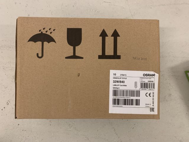 711762-5 Stock compact fluorescent lamps Airam, Osram, Megaman