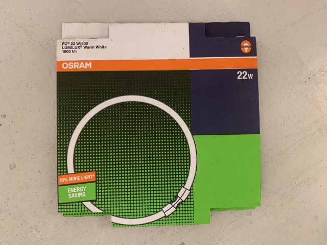 711762-10 Stock compact fluorescent lamps Airam, Osram, Megaman