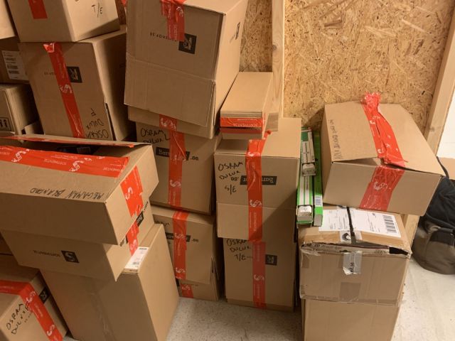 711762-20 Stock compact fluorescent lamps Airam, Osram, Megaman