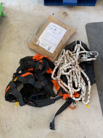 798412-1 Fall protection equipment 2 pcs Kaya Safety, Roofac