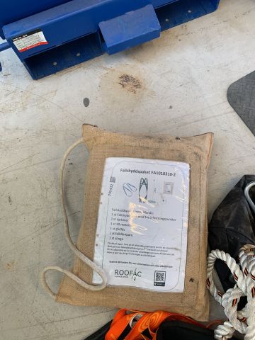 798412-2 Fall protection equipment 2 pcs Kaya Safety, Roofac