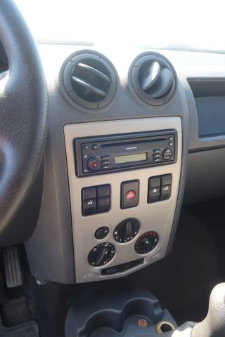 799690-28 DACIA LOGAN PICK-UP, 2010, 84hp