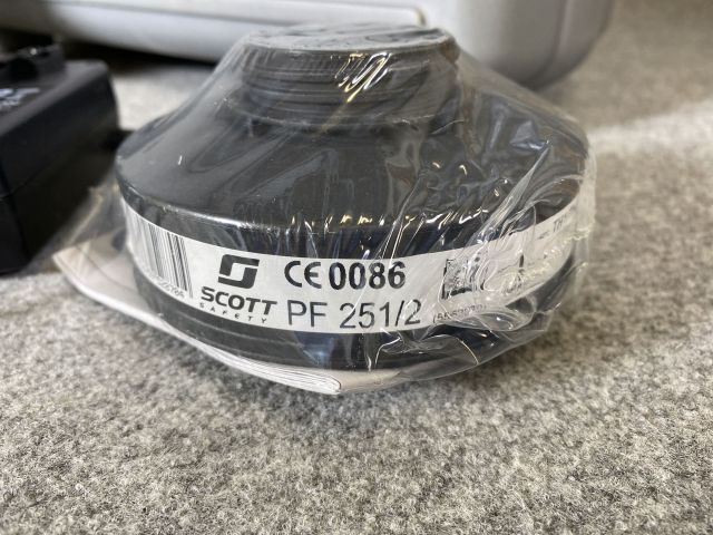 745689-14 Protective mask - SCOTT Phantom Vision with waist belt and battery pack