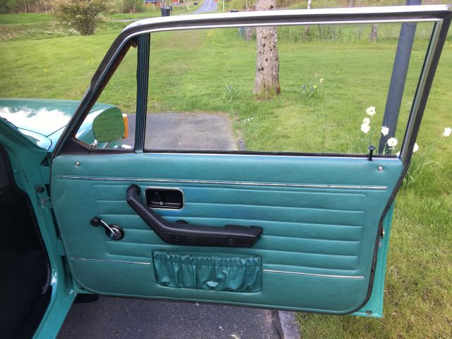 798381-7 VOLVO 142 -1973