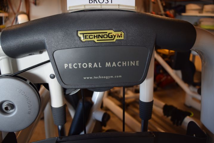 799779-4 Technogym - Pectoral Machine