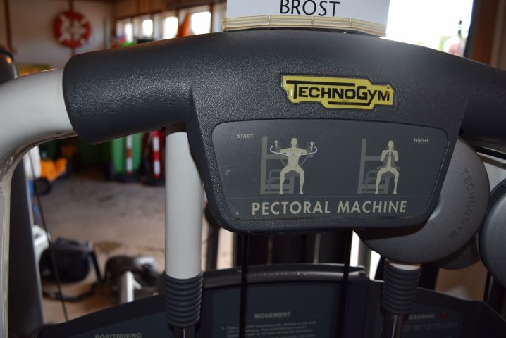 799779-3 Technogym - Pectoral Machine