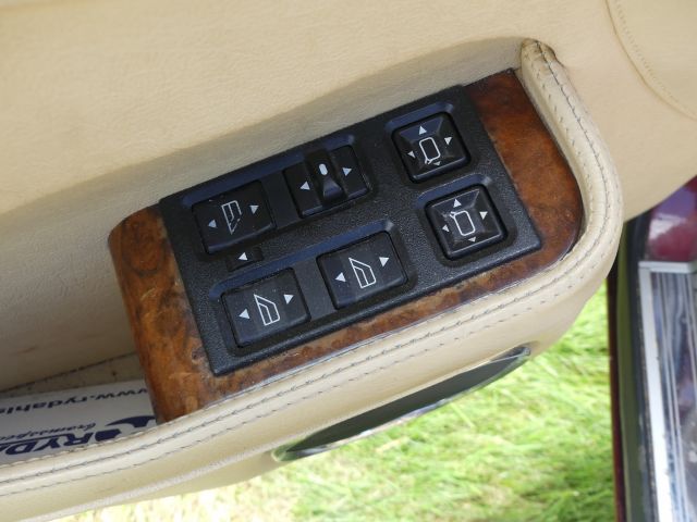 735915-21 Jaguar Daimler -1992