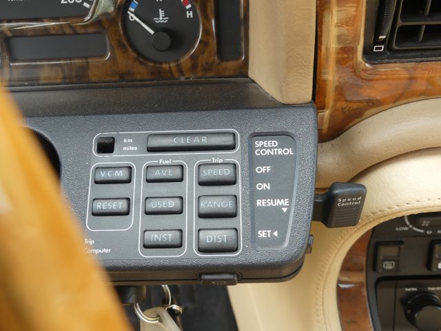 735915-24 Jaguar Daimler -1992