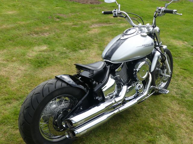 735919-5 Yamaha XVS 1100 -03