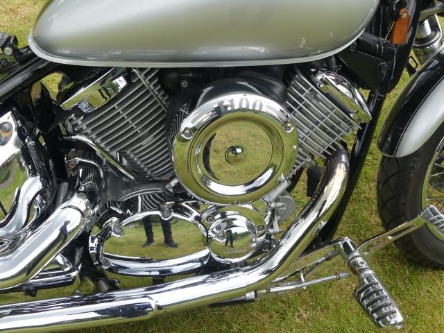 735919-9 Yamaha XVS 1100 -03