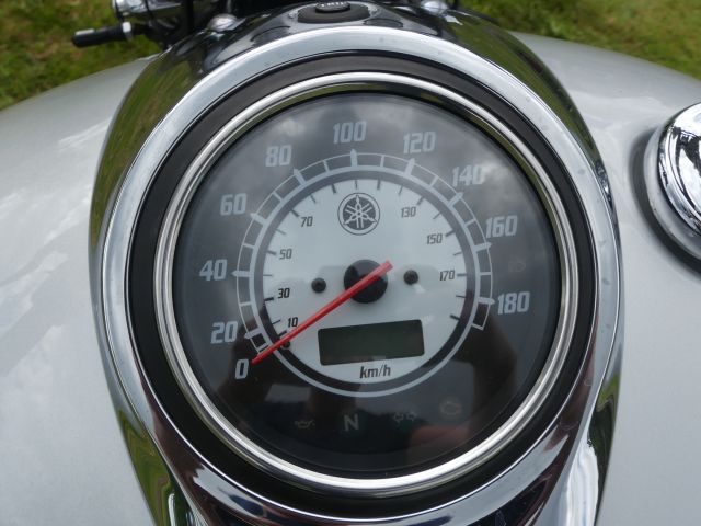 735919-13 Yamaha XVS 1100 -03