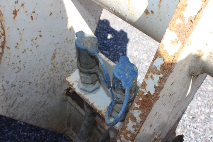 744870-20 Liebherr 580 Wheel loader 12127 h -2011 incl. bucket