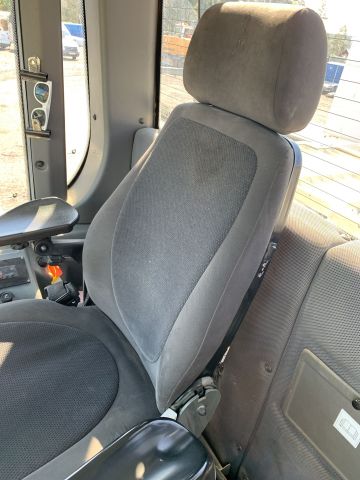 744870-47 Liebherr 580 Wheel loader 12127 h -2011 incl. bucket