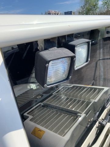 744870-56 Liebherr 580 Wheel loader 12127 h -2011 incl. bucket