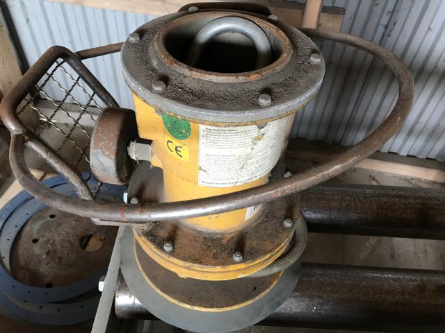 799123-1 Vaculift vacuum lifting clock