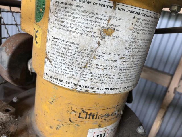 799123-2 Vaculift vacuum lifting clock